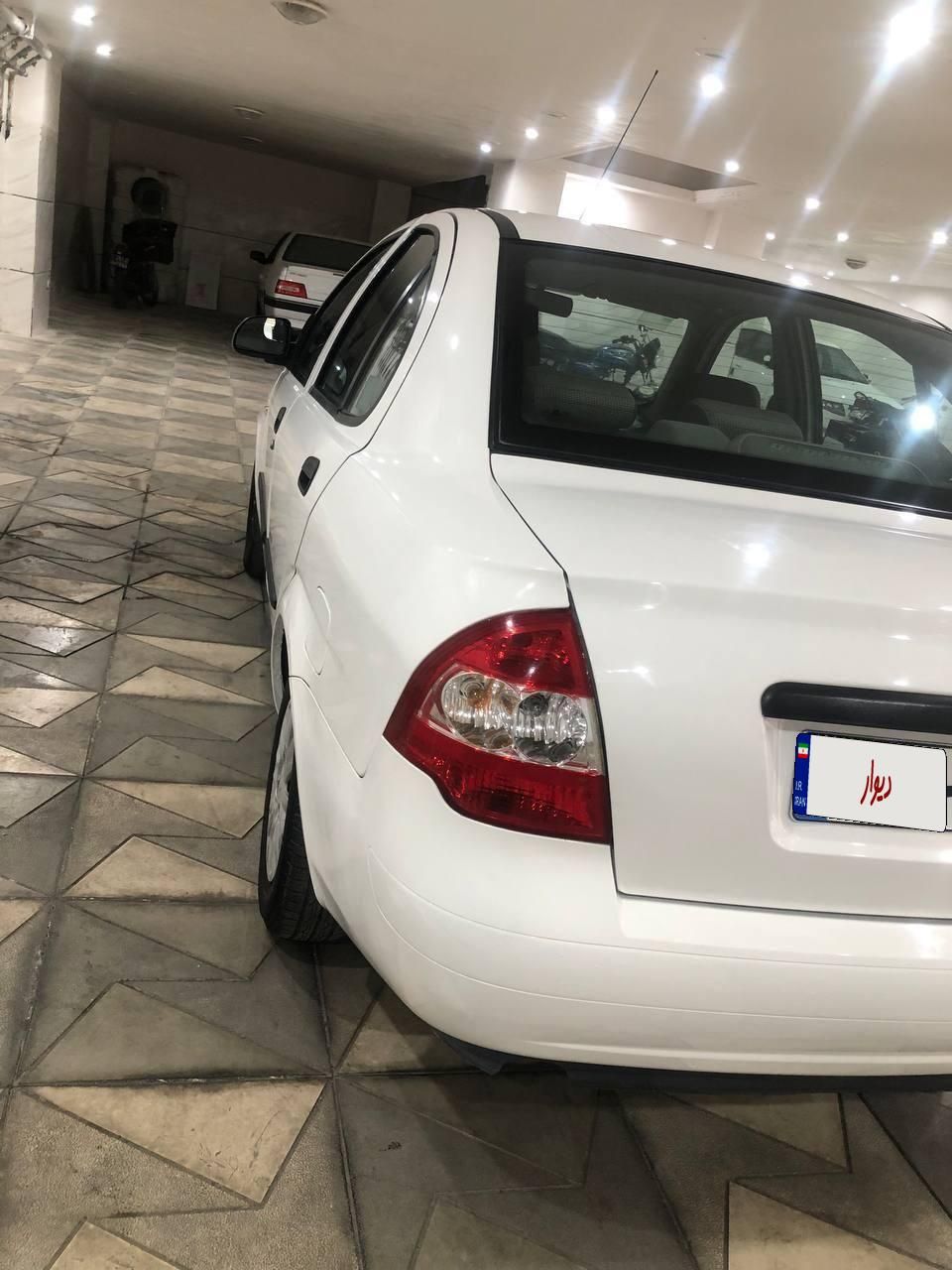 تیبا صندوق دار SX - 1401