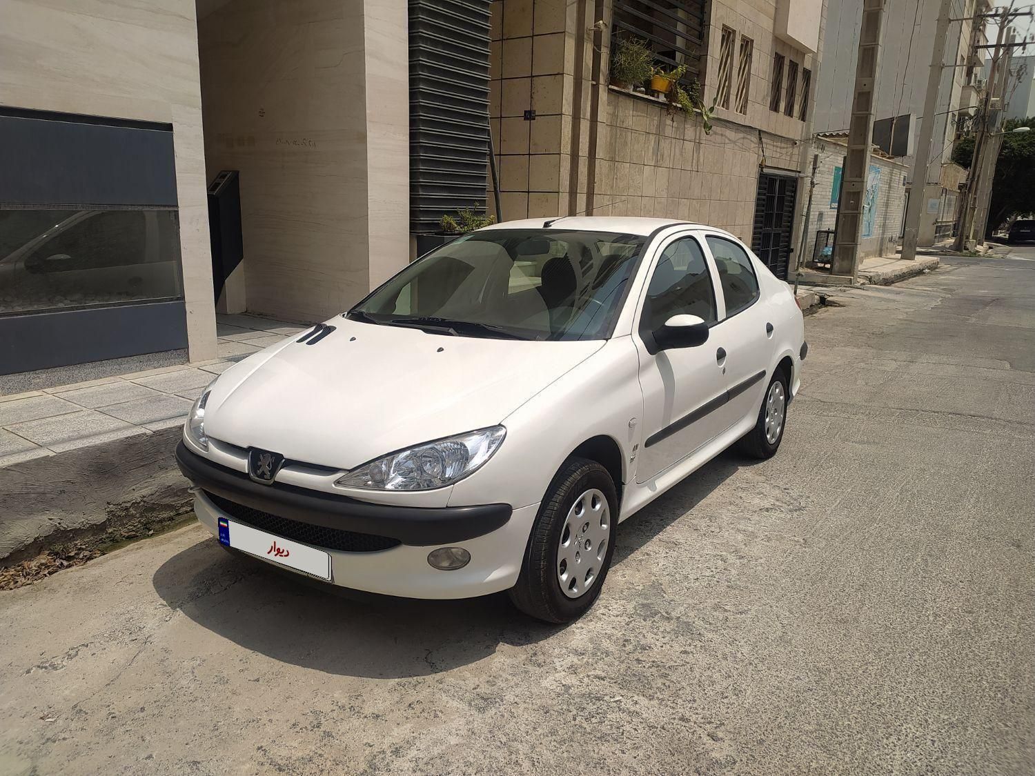 پژو ۲۰۶ صندوق دار v8 - 1393