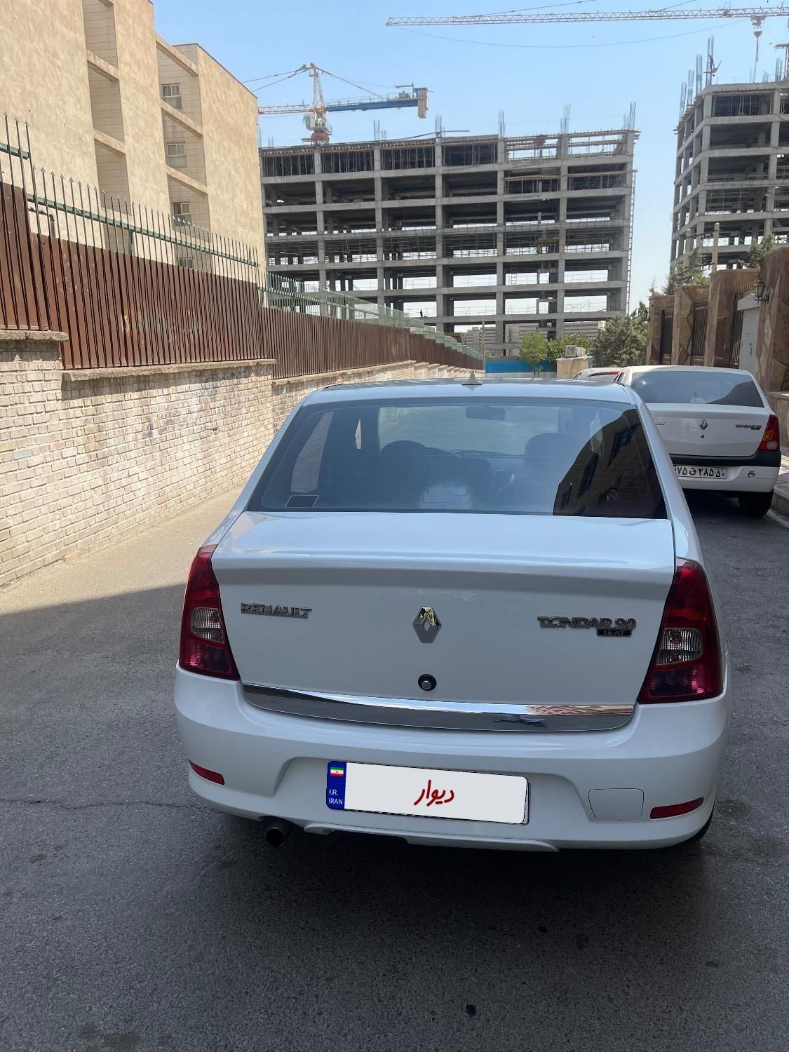 رنو تندر 90 پلاس اتوماتیک - 1396