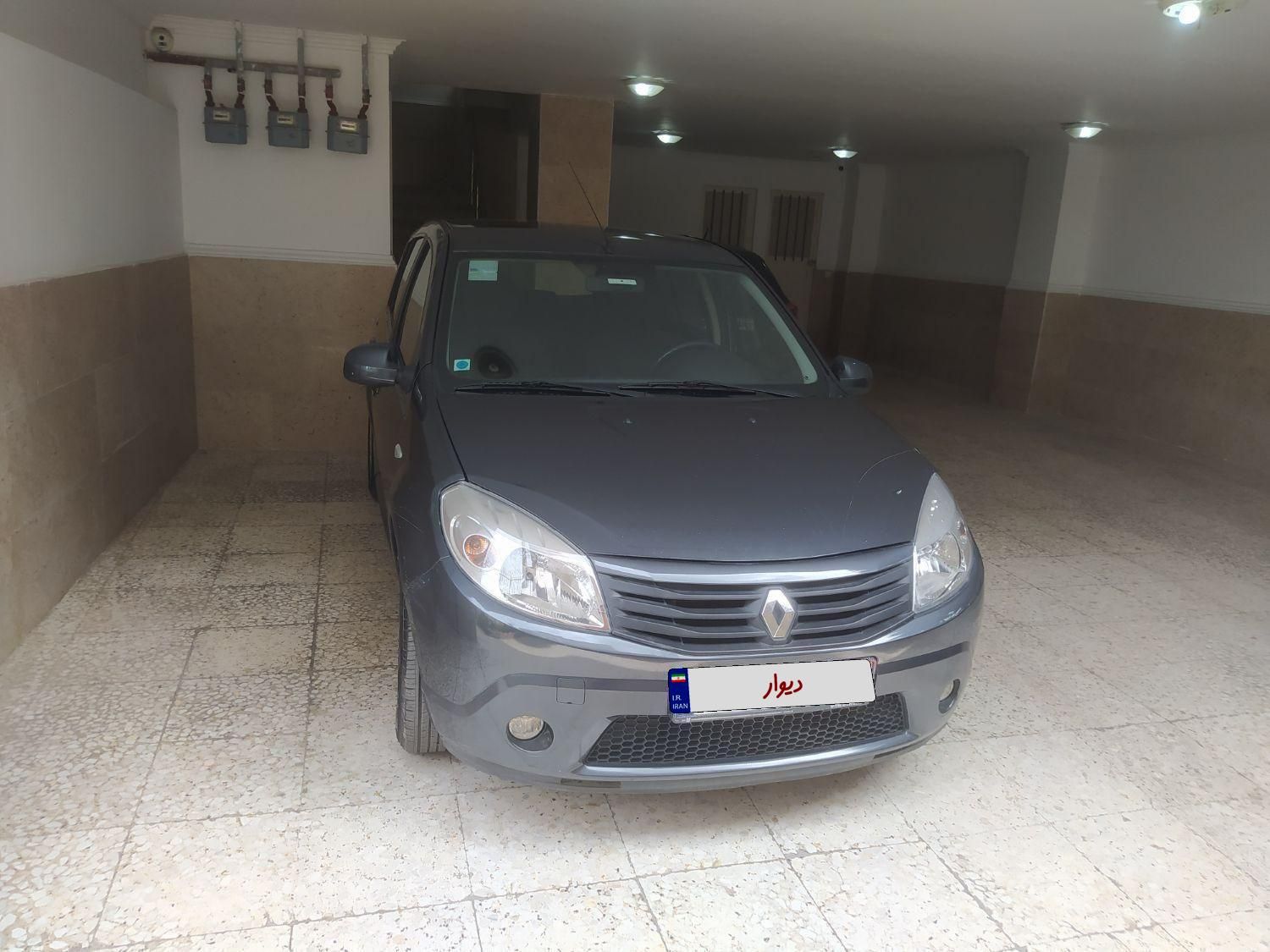 رنو ساندرو اتوماتیک - 1396