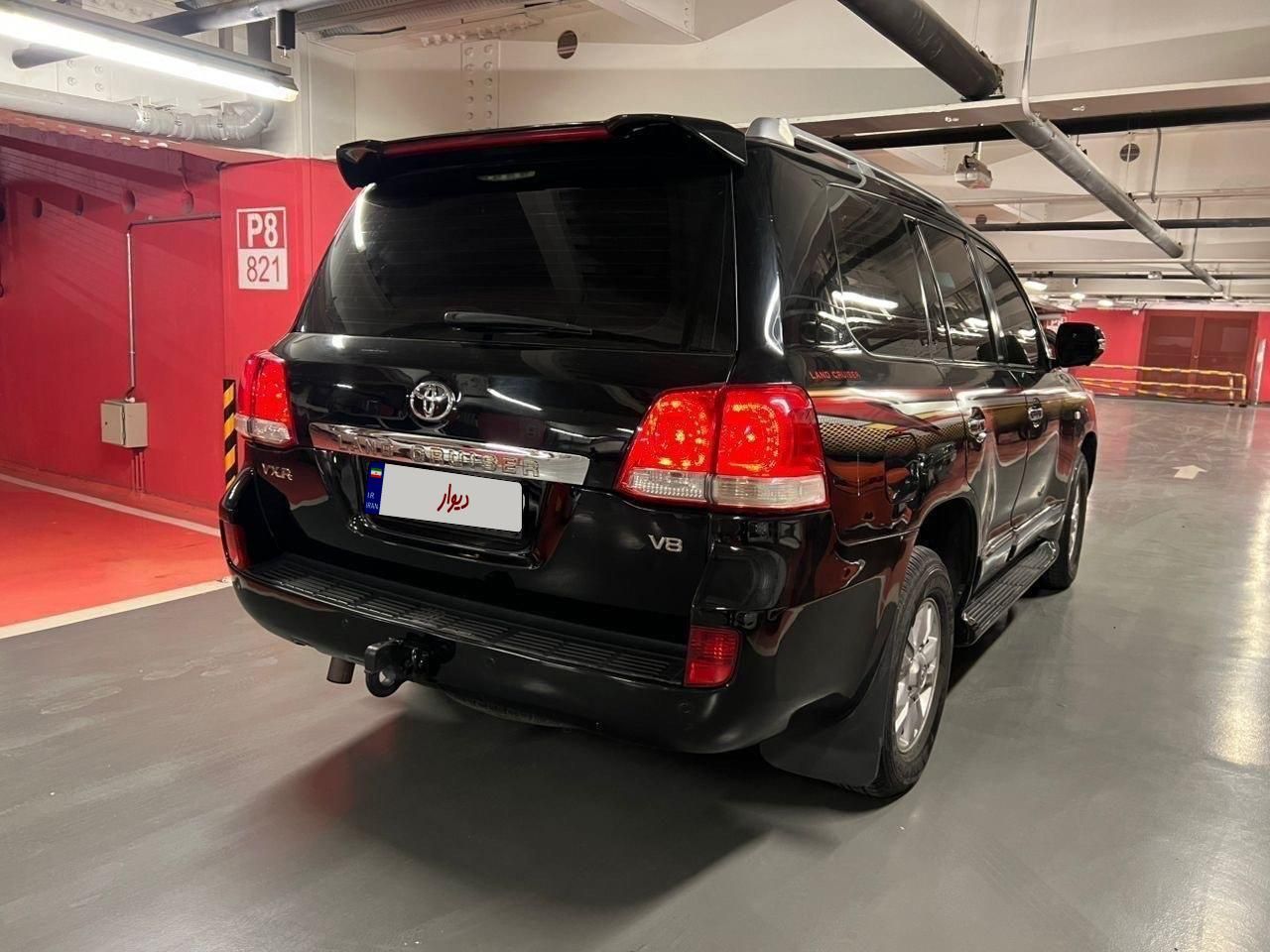 تویوتا لندکروز VXR نسل ۵ - 2008