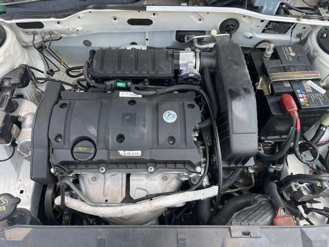 پژو 405 SLX بنزینی TU5 - 1390