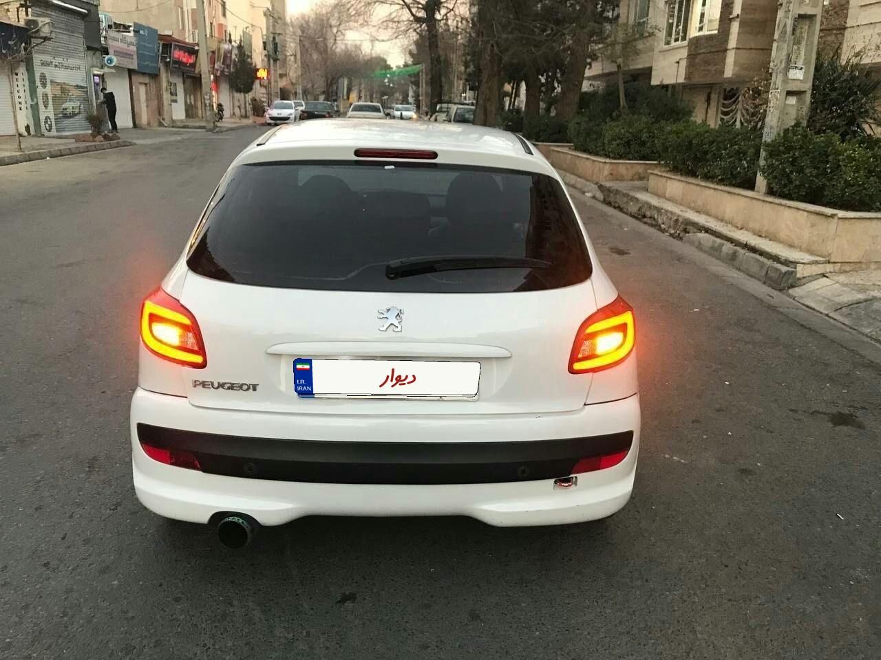 پژو 206 تیپ 5 - 1396