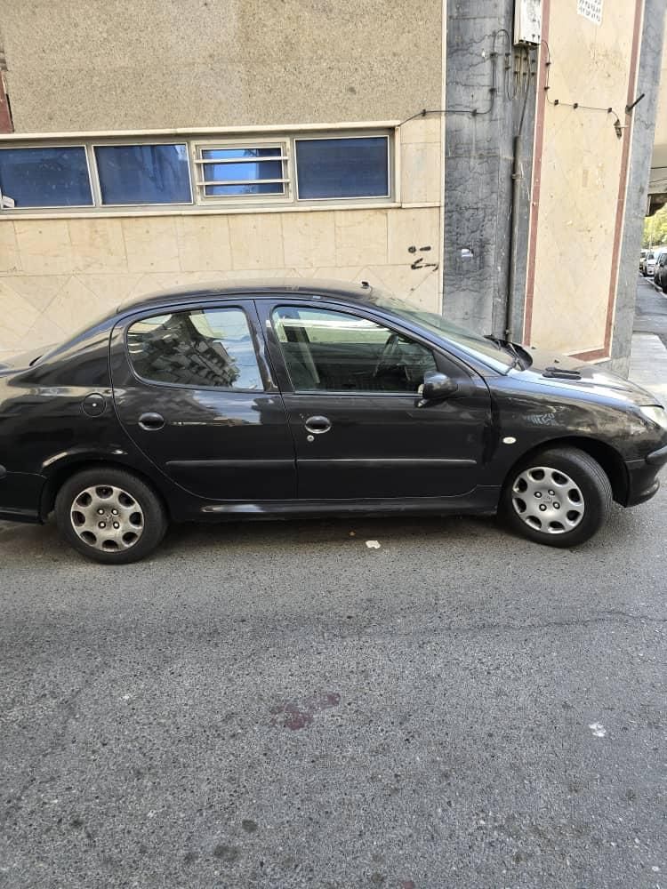 پژو ۲۰۶ صندوق دار v8 - 1392