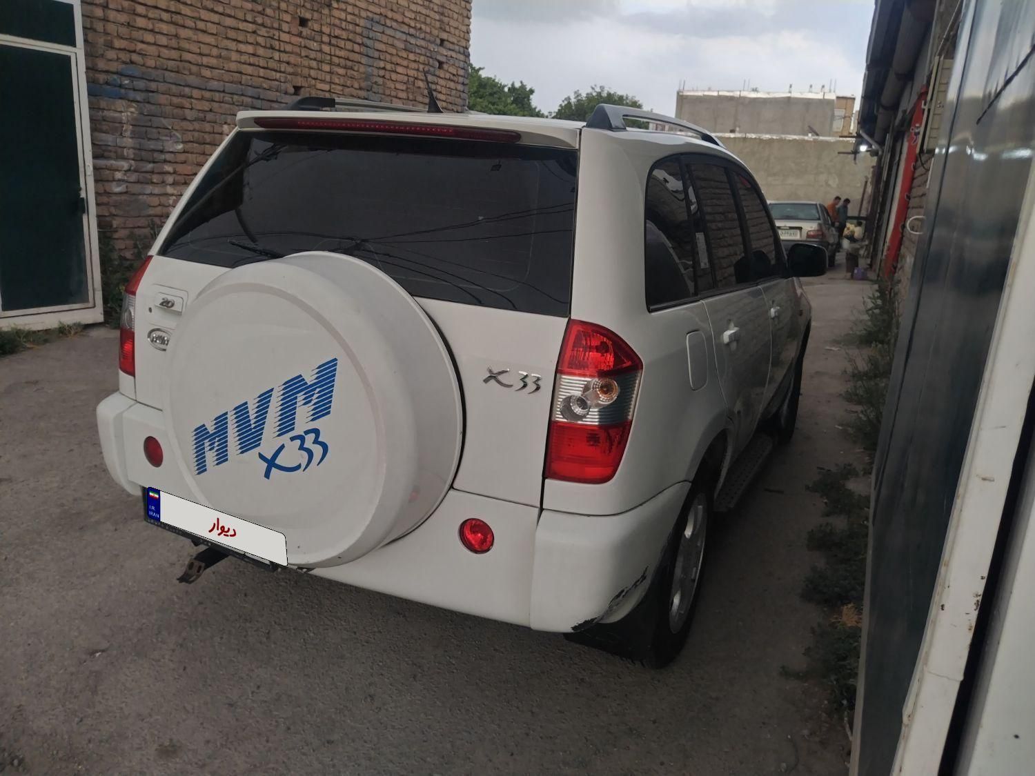 ام وی ام X33 دنده‌ای ساده - 1391