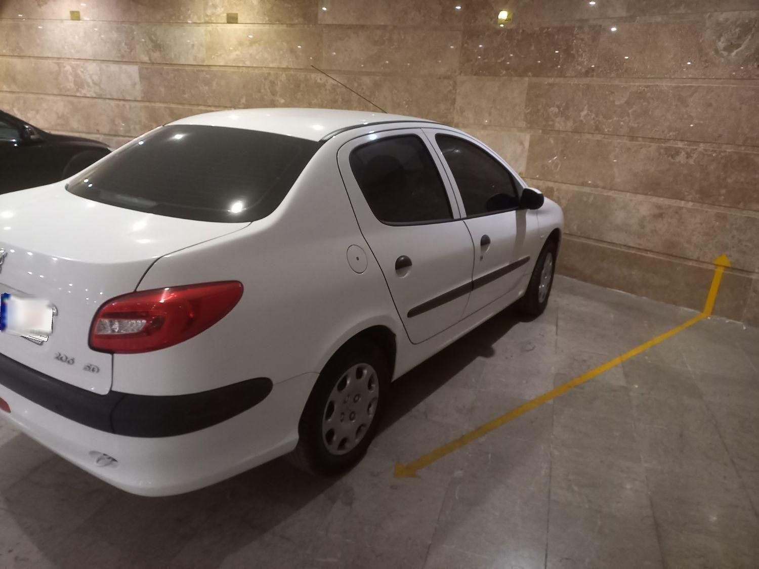 پژو ۲۰۶ صندوق دار v8 - 1398
