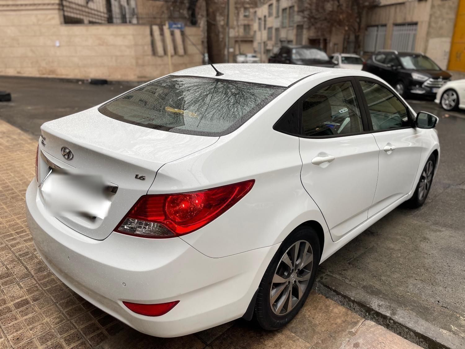 هیوندای اکسنت 1.6 لیتر بلو - 2014
