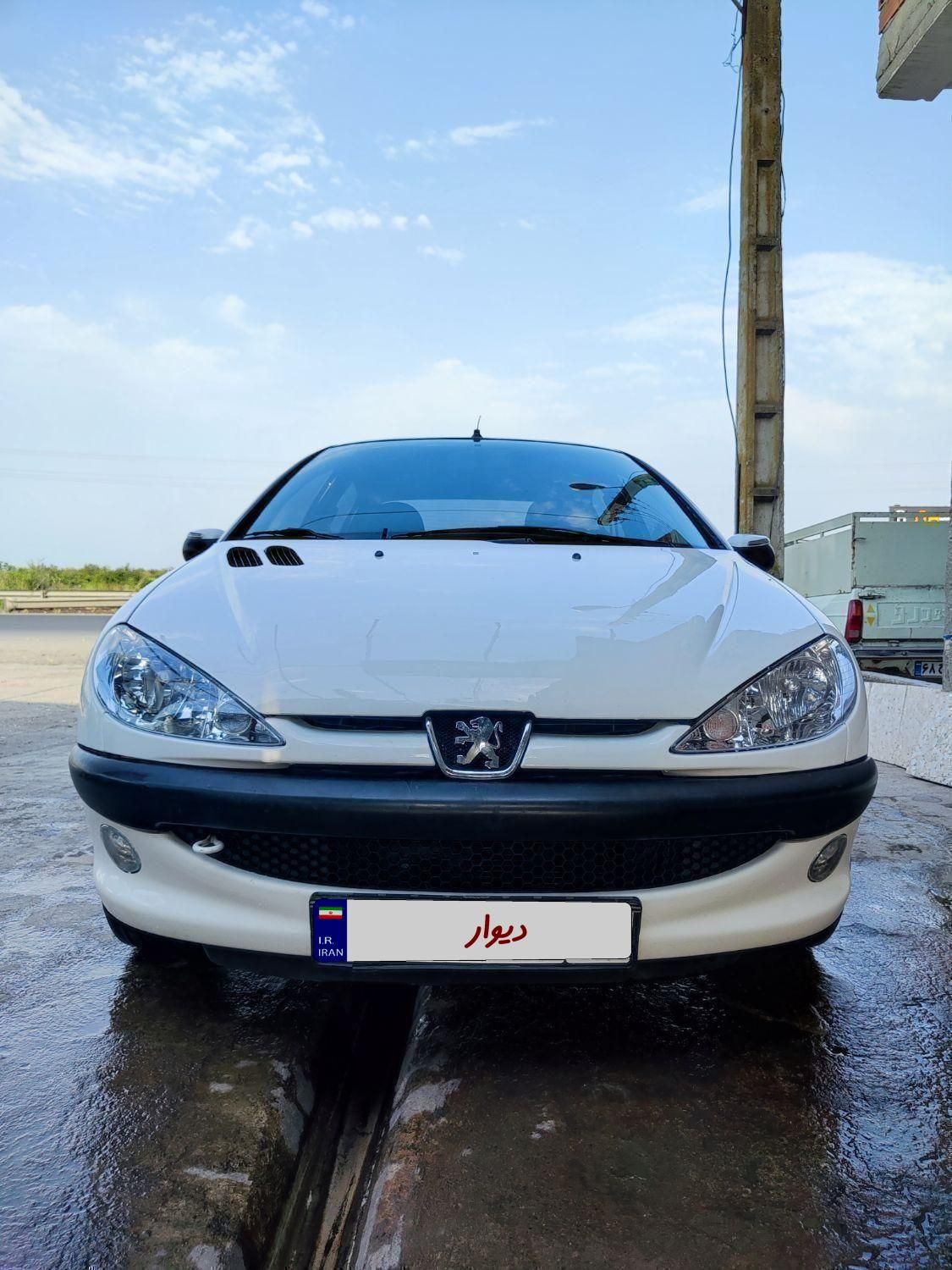 پژو ۲۰۶ صندوق دار v8 - 1398