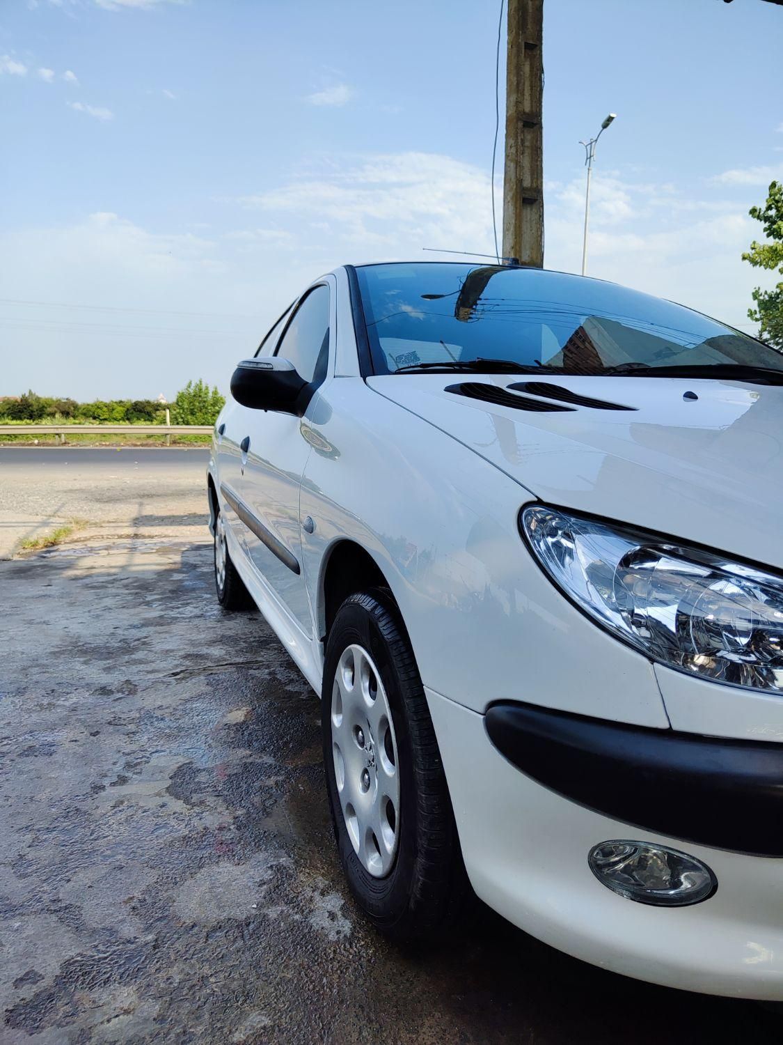پژو ۲۰۶ صندوق دار v8 - 1398