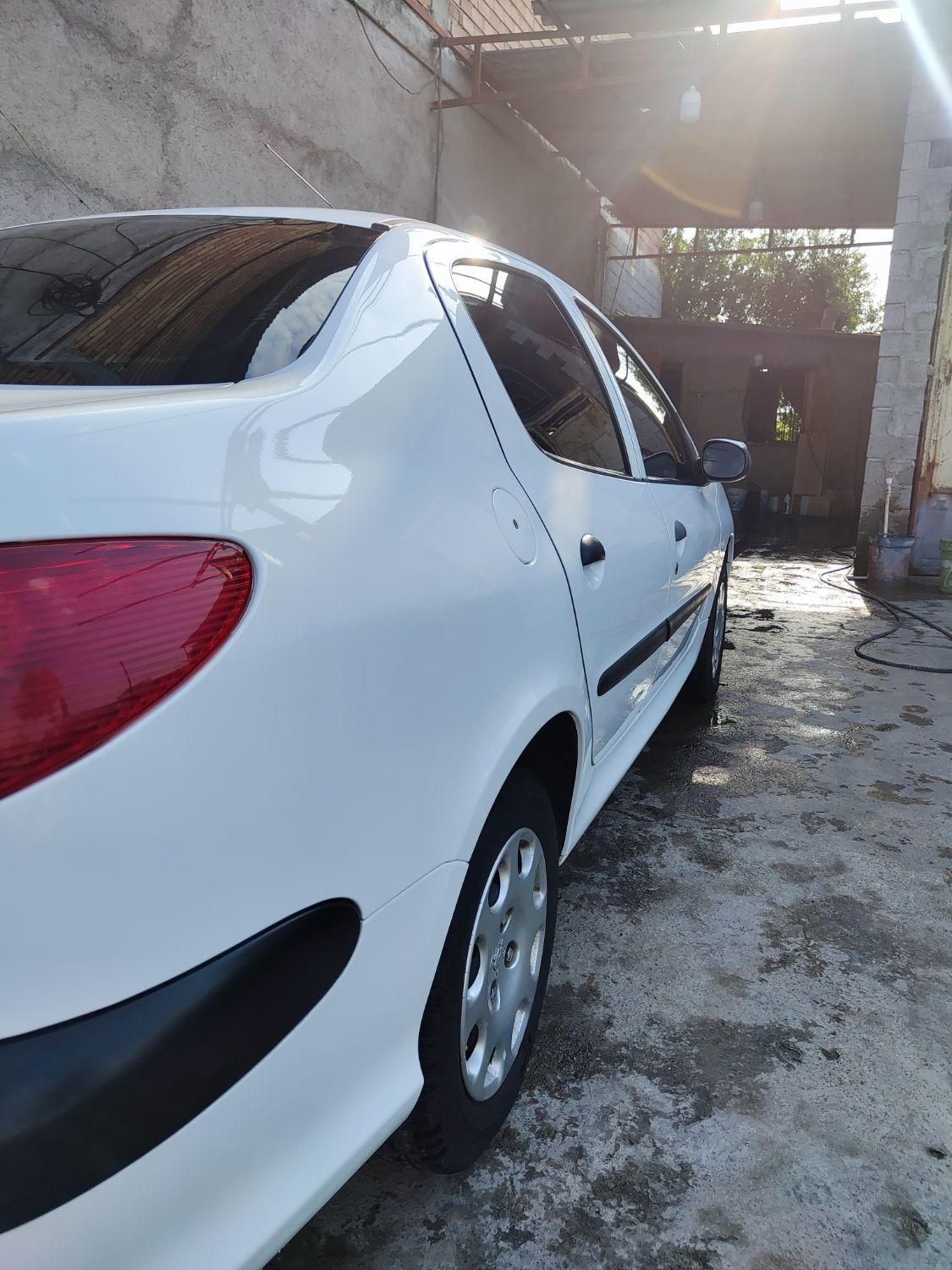 پژو ۲۰۶ صندوق دار v8 - 1398