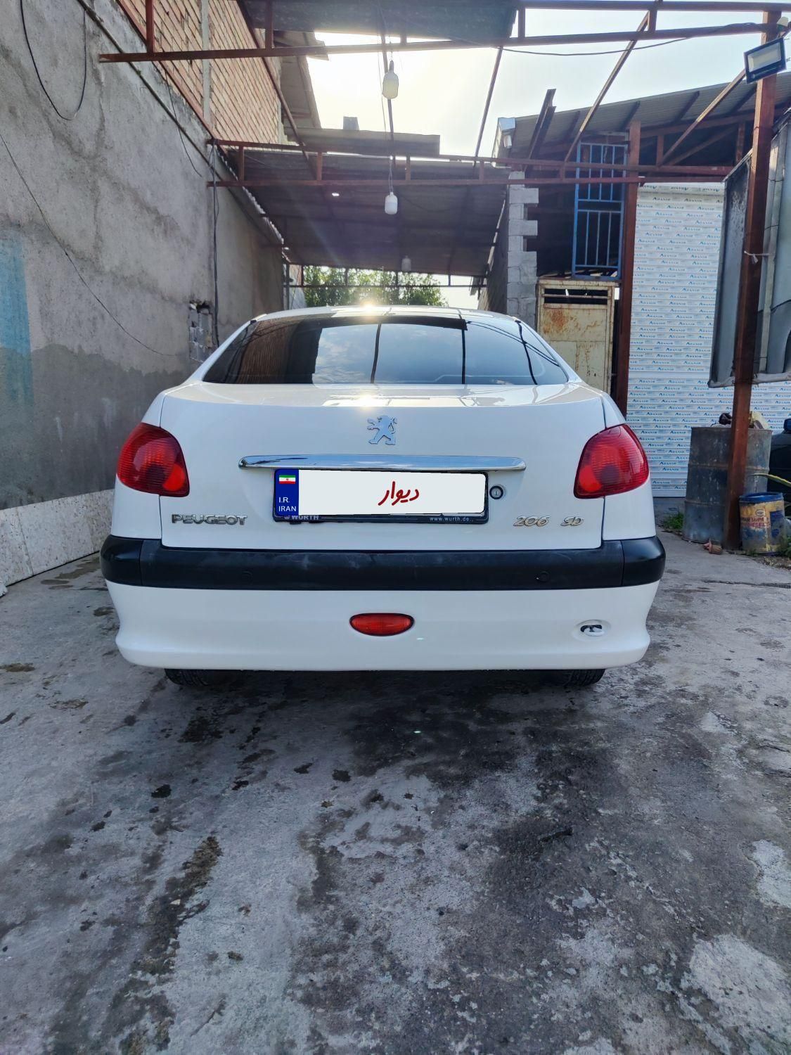پژو ۲۰۶ صندوق دار v8 - 1398