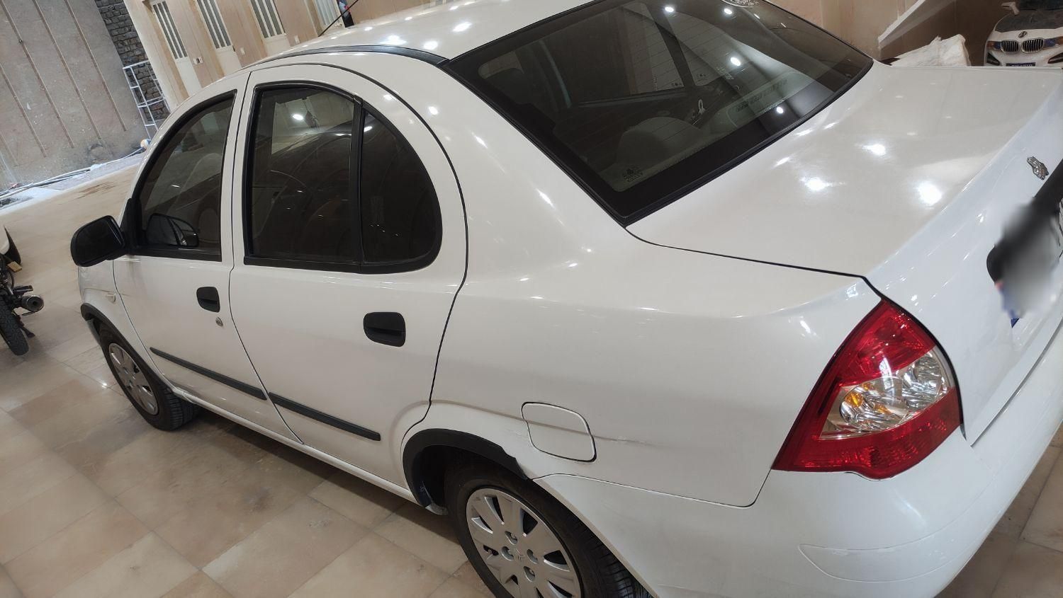 تیبا صندوق دار SX - 1401