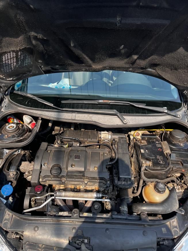 پژو ۲۰۶ صندوق دار v8 - 1397