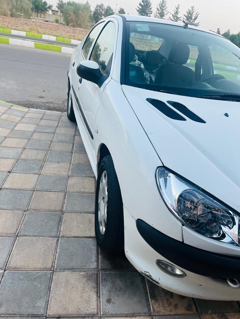 پژو ۲۰۶ صندوق دار v8 - 1395