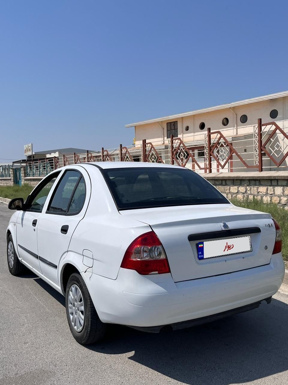 تیبا صندوق دار SX - 1398