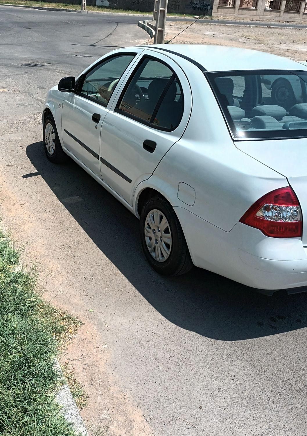 تیبا صندوق دار SX - 1400