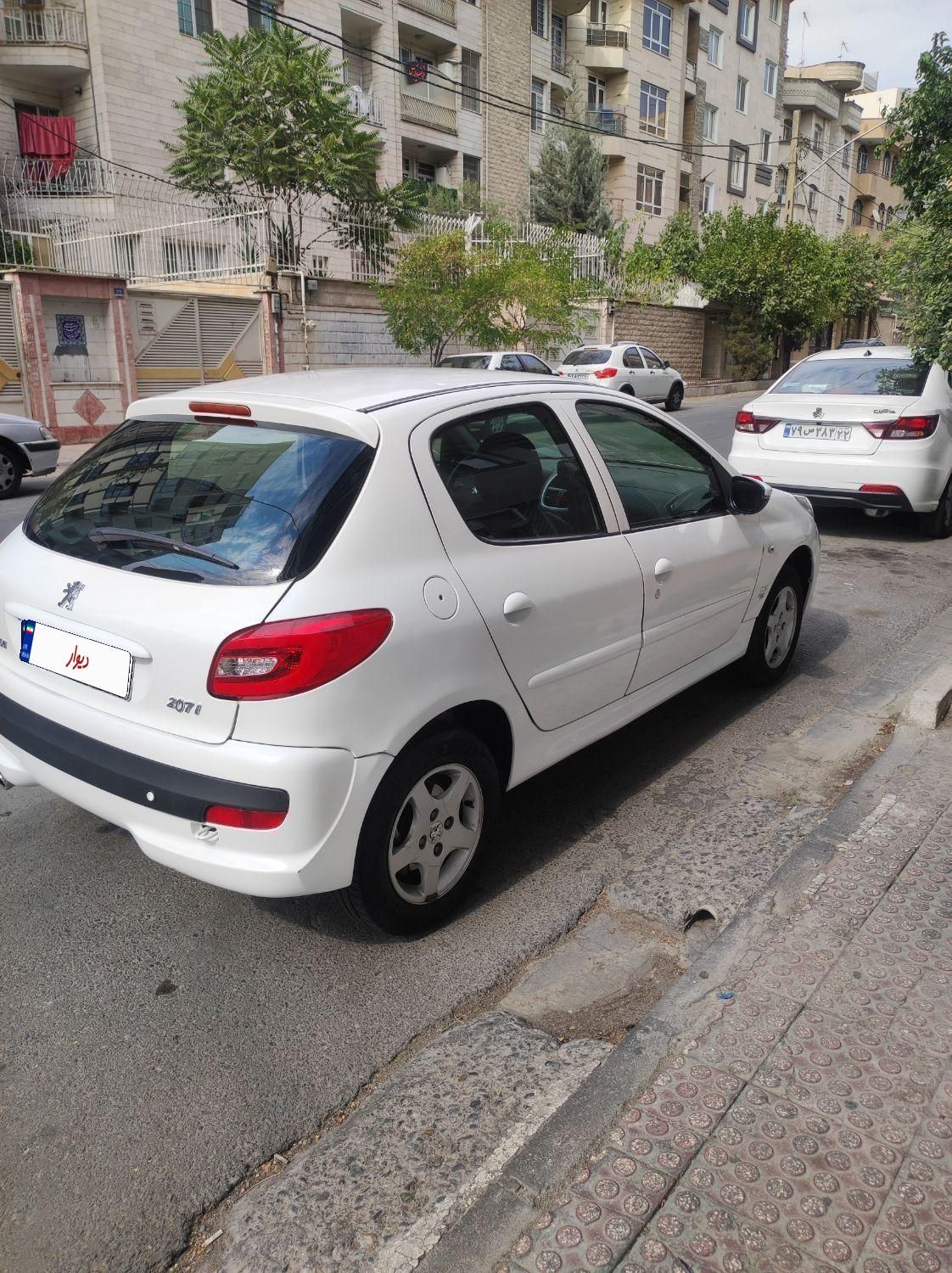 پژو 207 اتوماتیک - 1389