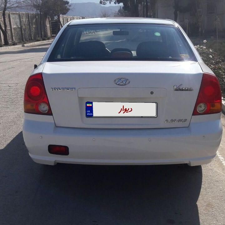 هیوندای ورنا دنده‌ ای - 1384