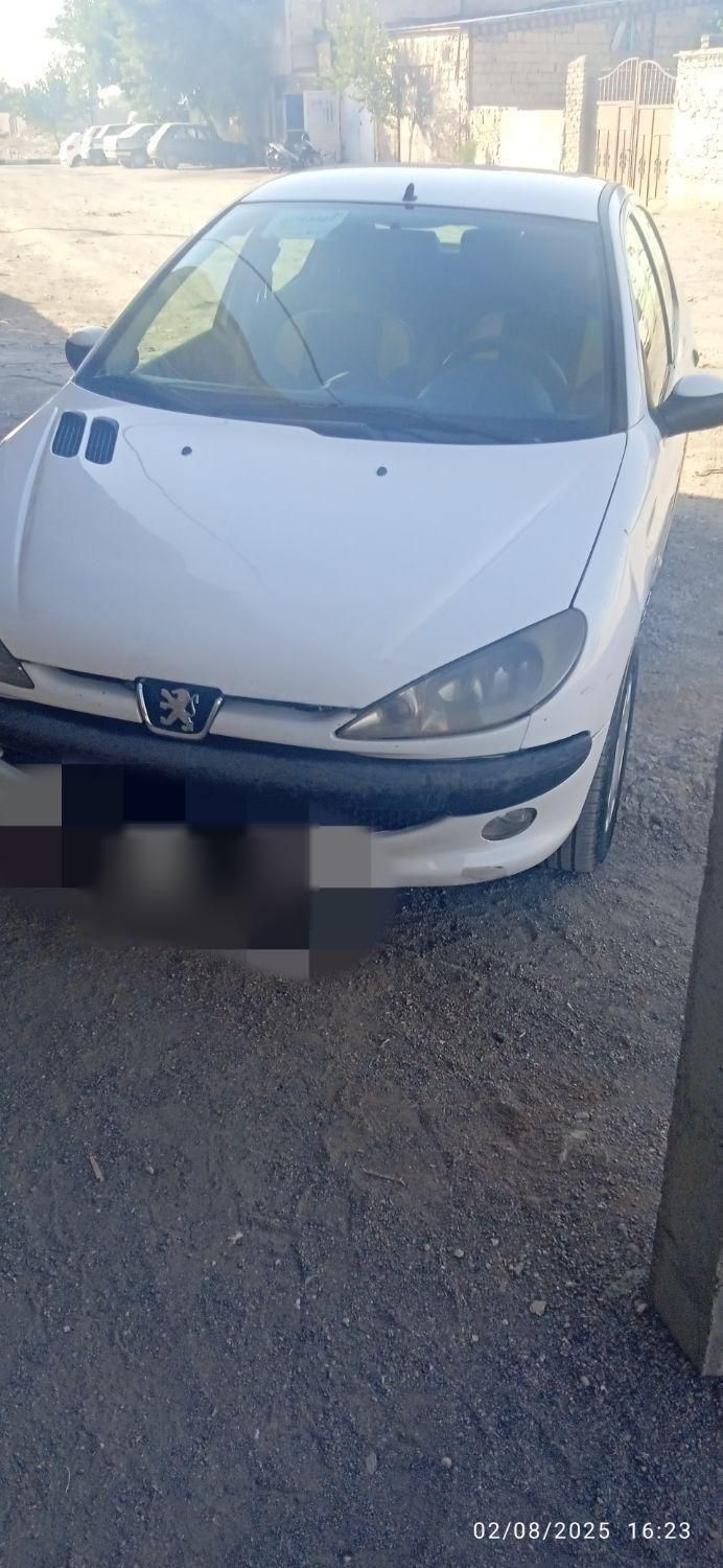 پژو ۲۰۶ صندوق دار v8 - 1397
