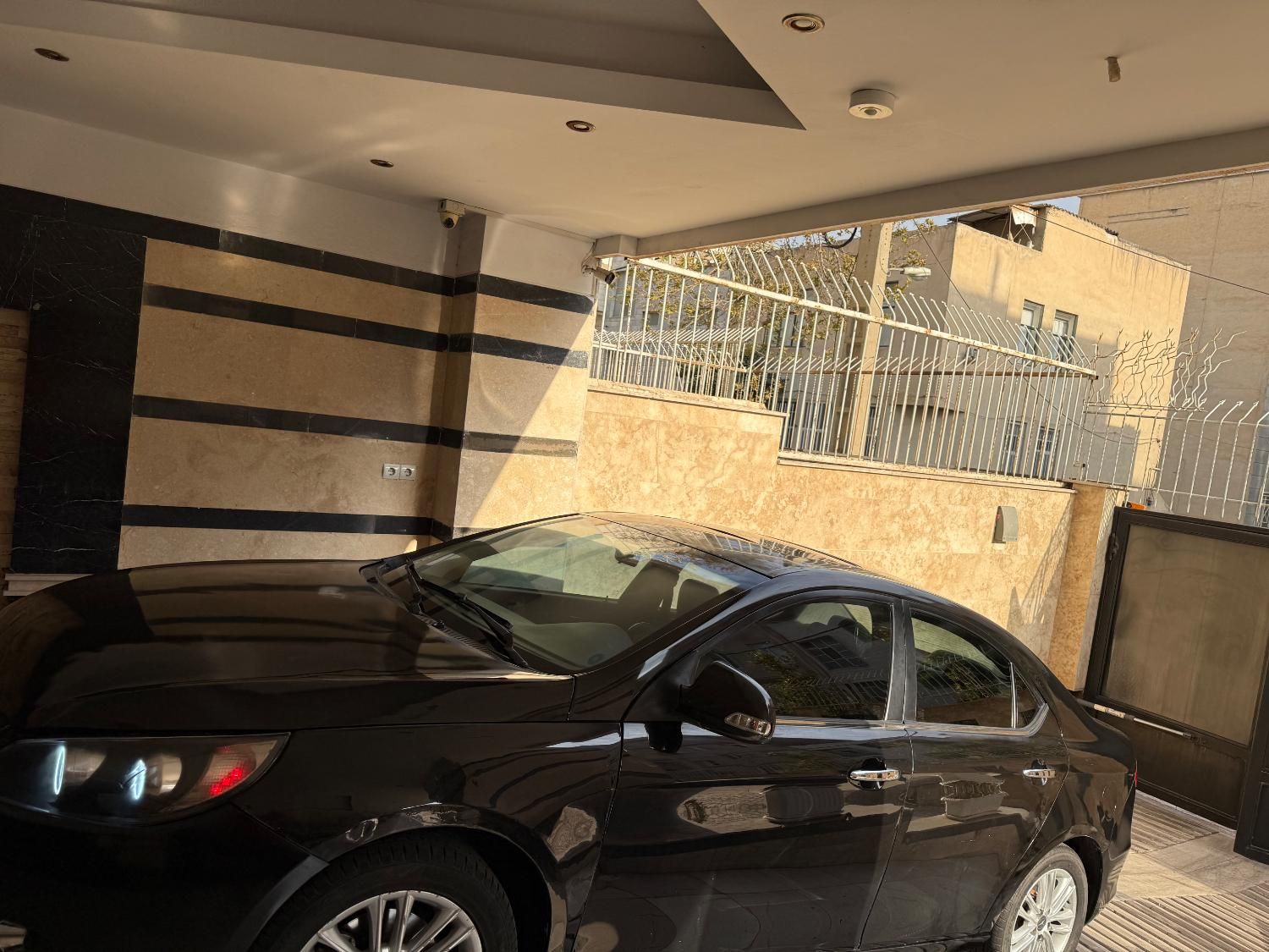 جک J5 اتوماتیک - 1395