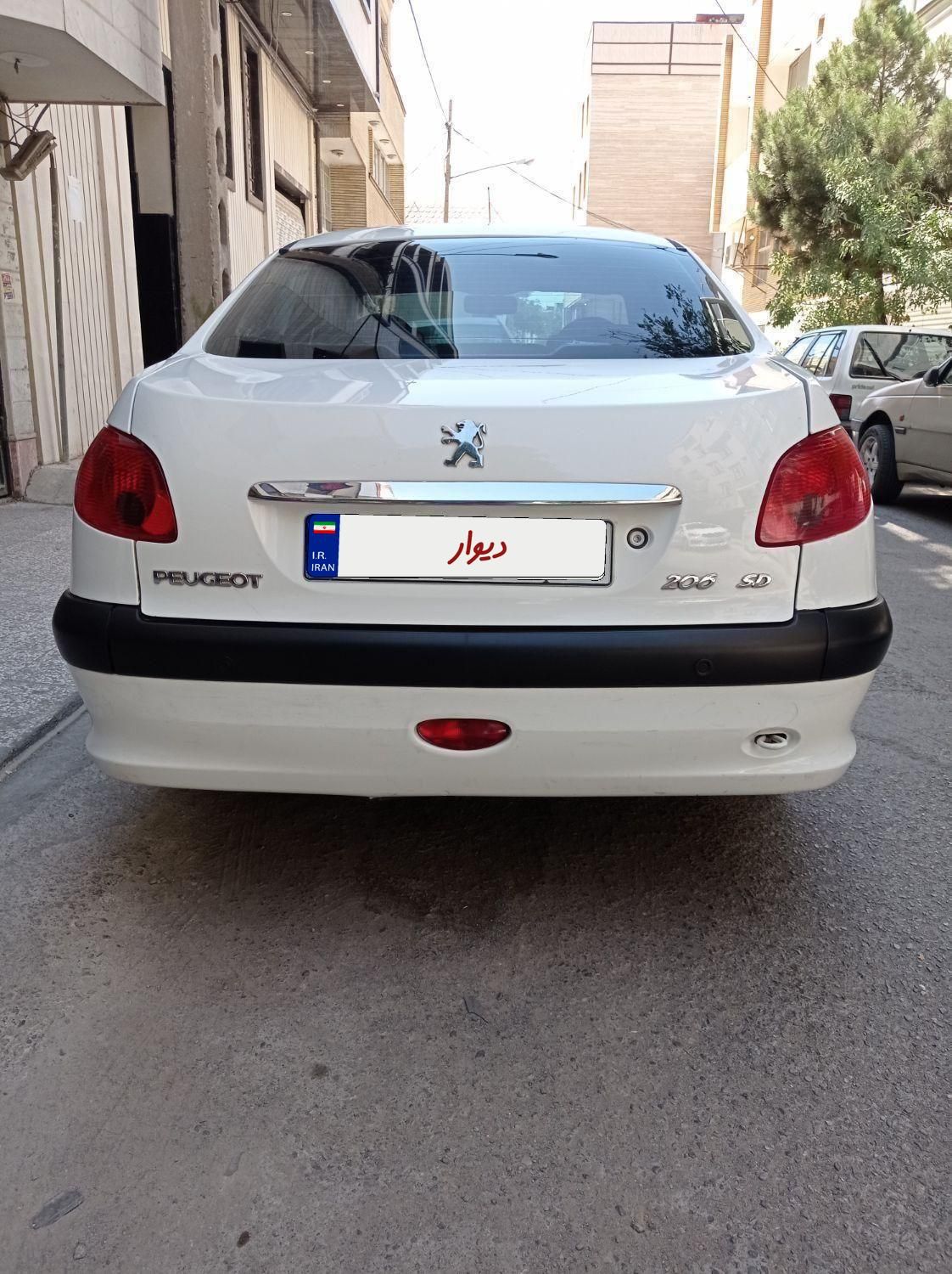 خودرو پژو، ۲۰۶ صندوق دار آگهی ann_19770184