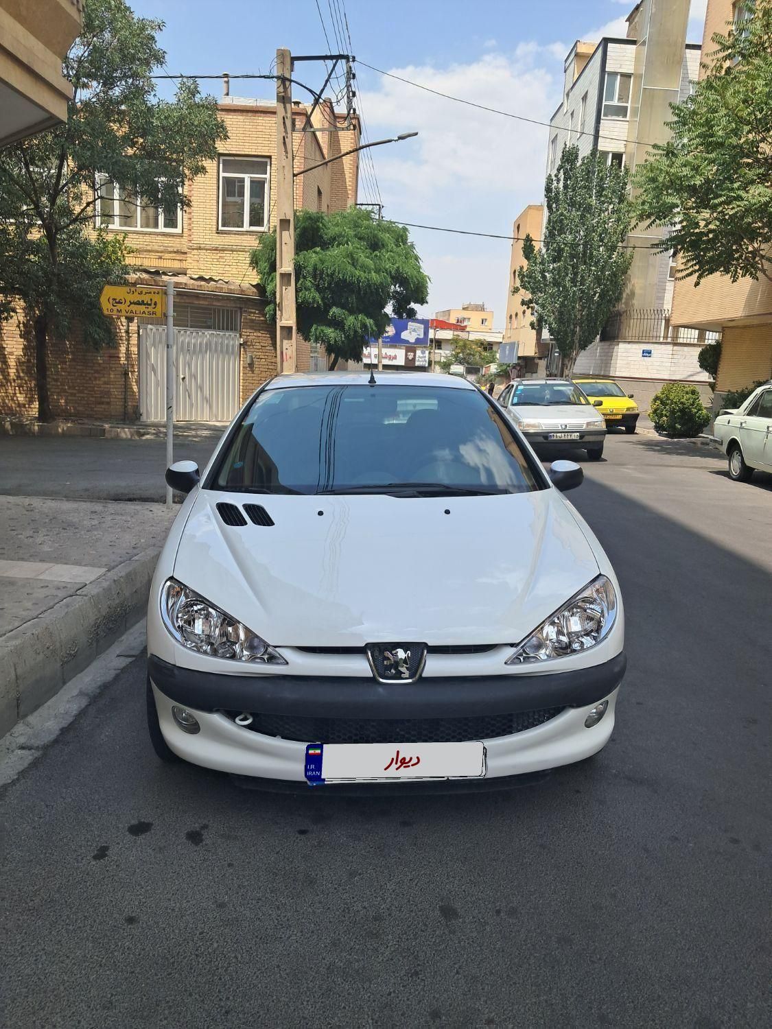خودرو پژو، ۲۰۶ صندوق دار آگهی ann_19770225
