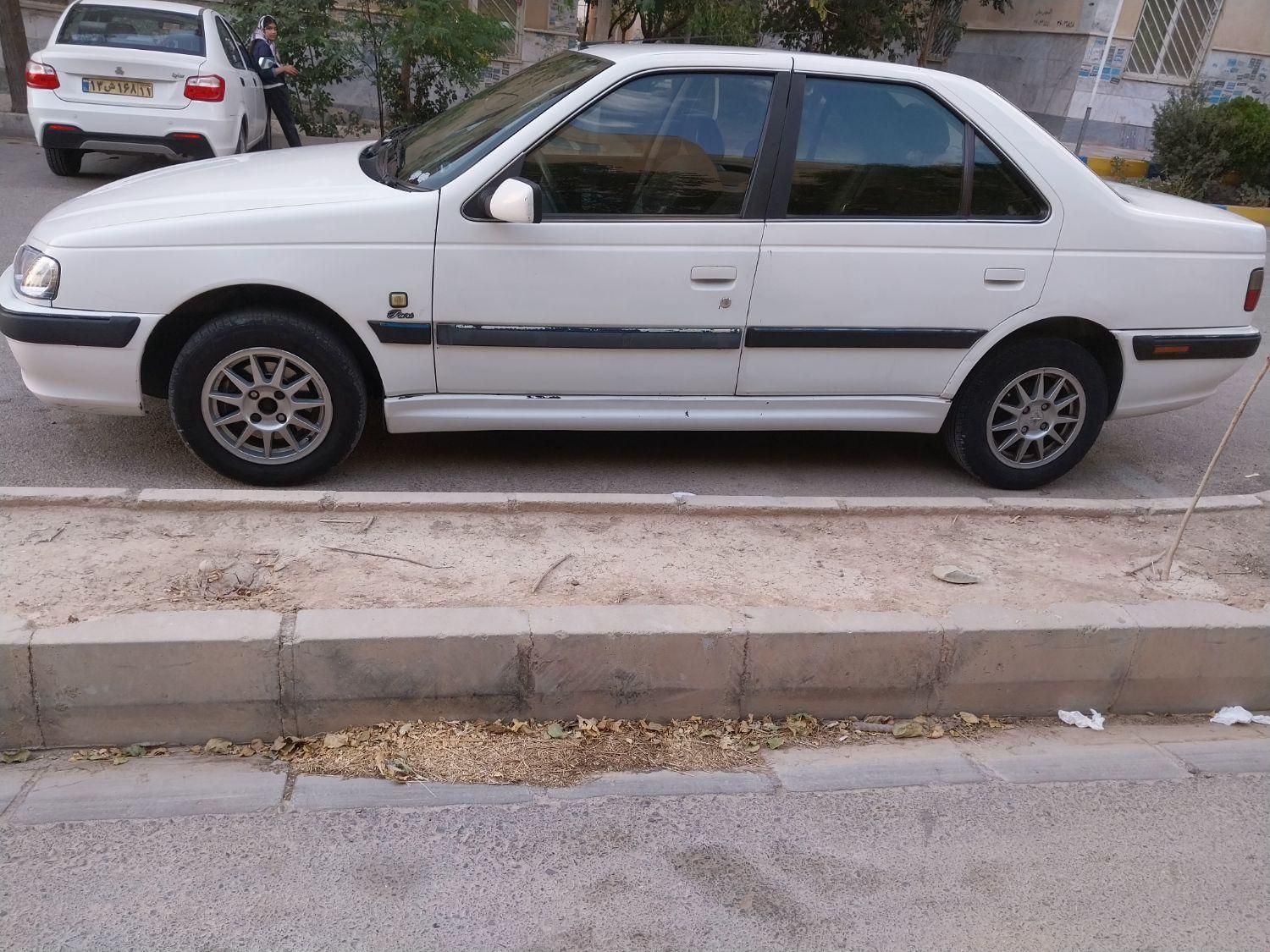 پژو پارس XU7ساده - 1388