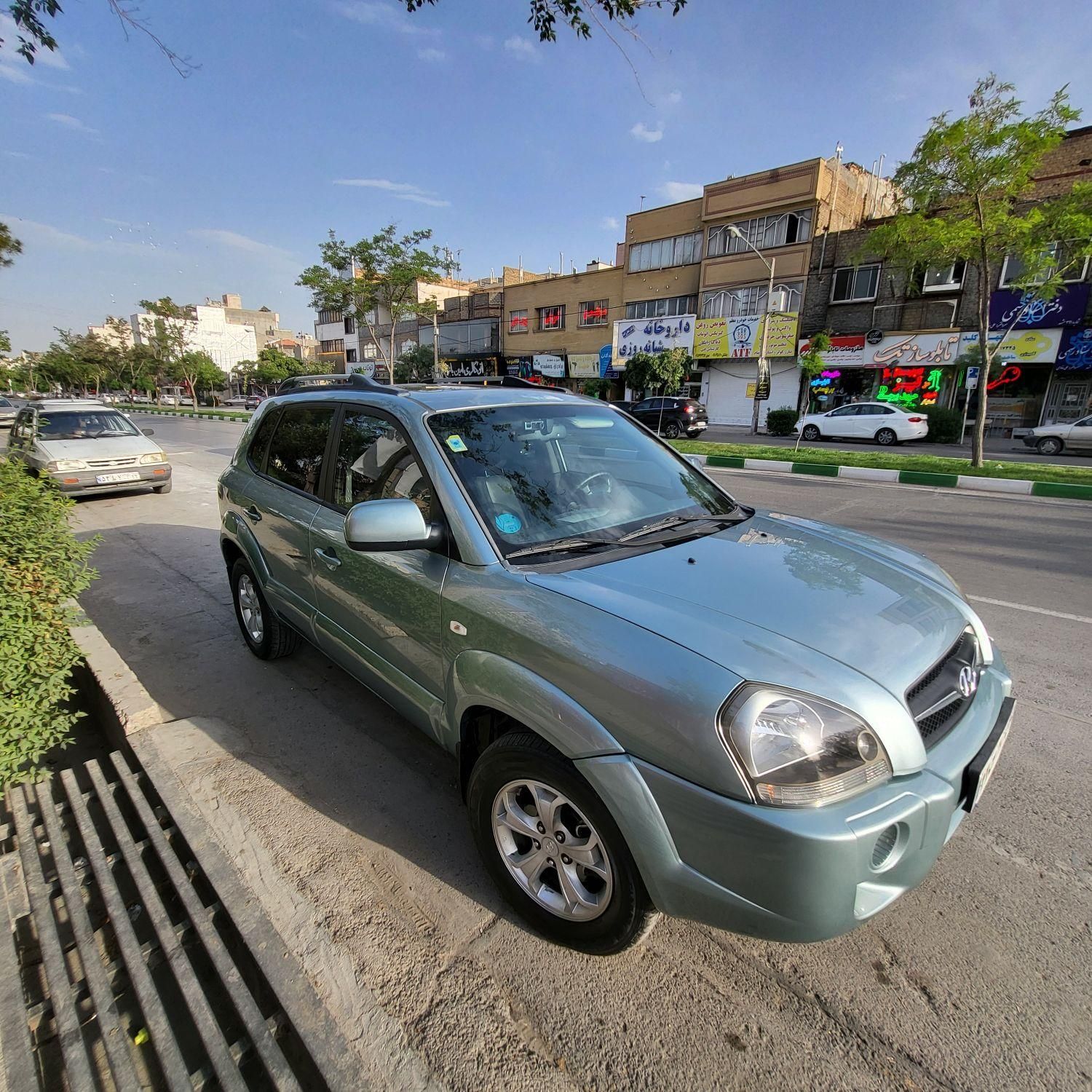 هیوندای توسان 2.7 لیتر - 2010