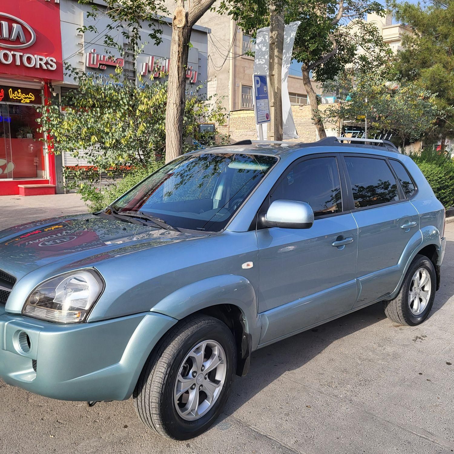 هیوندای توسان 2.7 لیتر - 2010