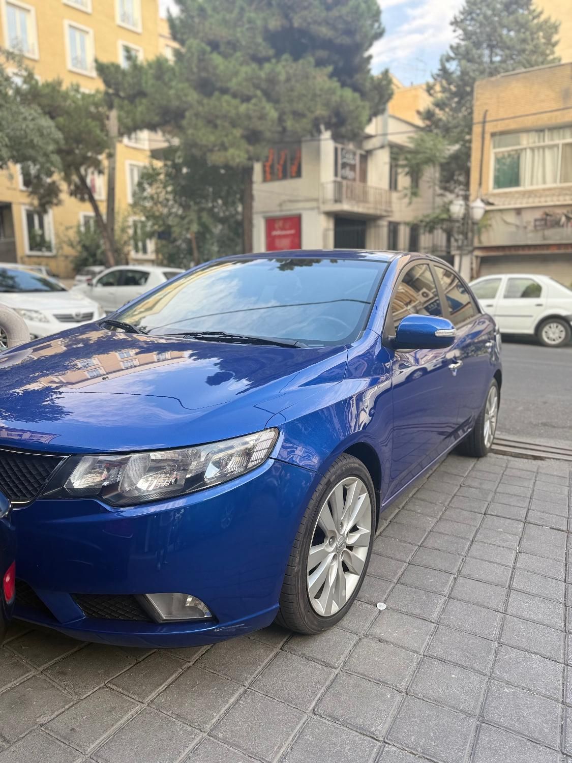 کیا سراتو 2.0 لیتر اتوماتیک GT لاین - 2011