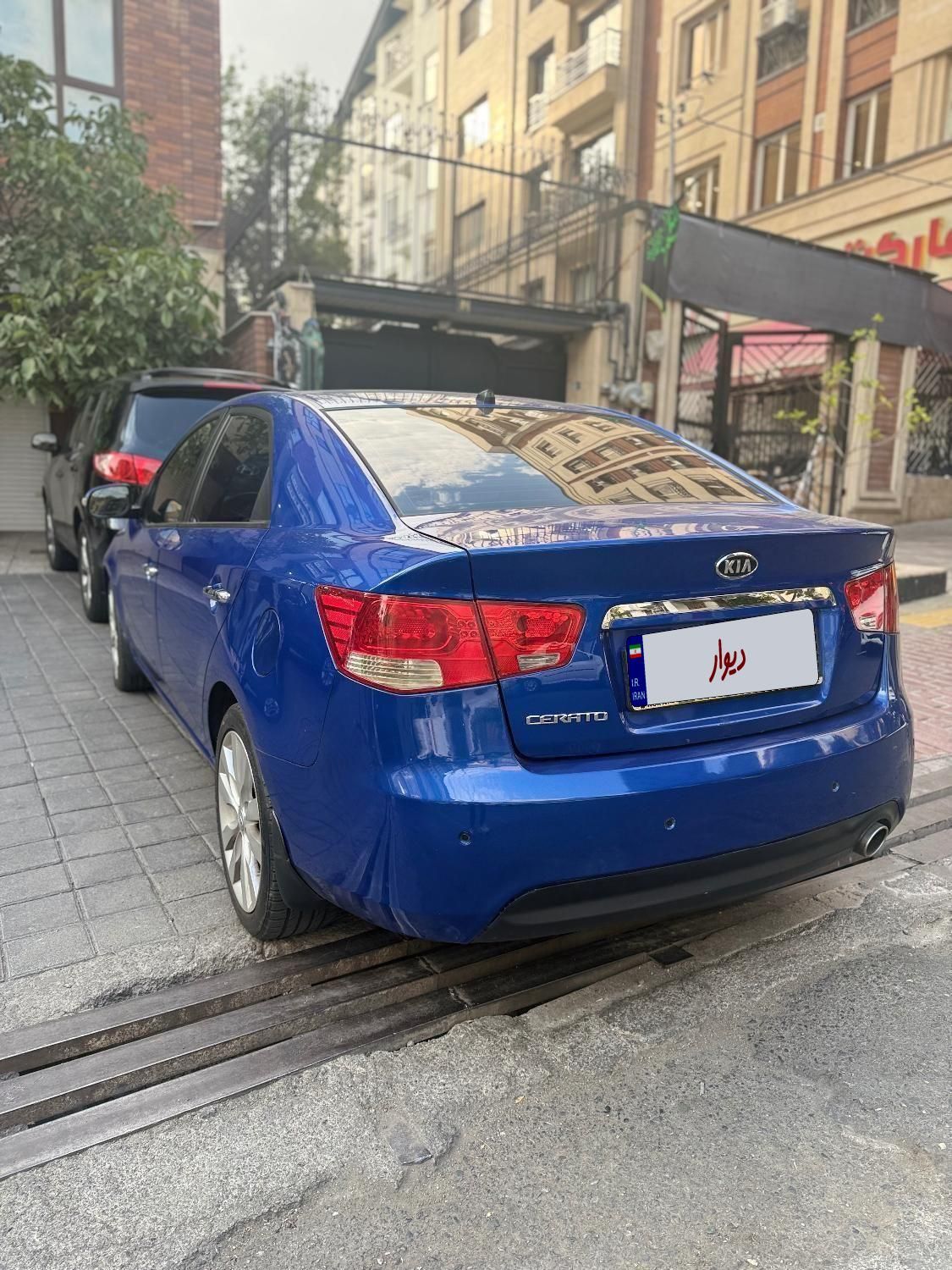 کیا سراتو 2.0 لیتر اتوماتیک GT لاین - 2011