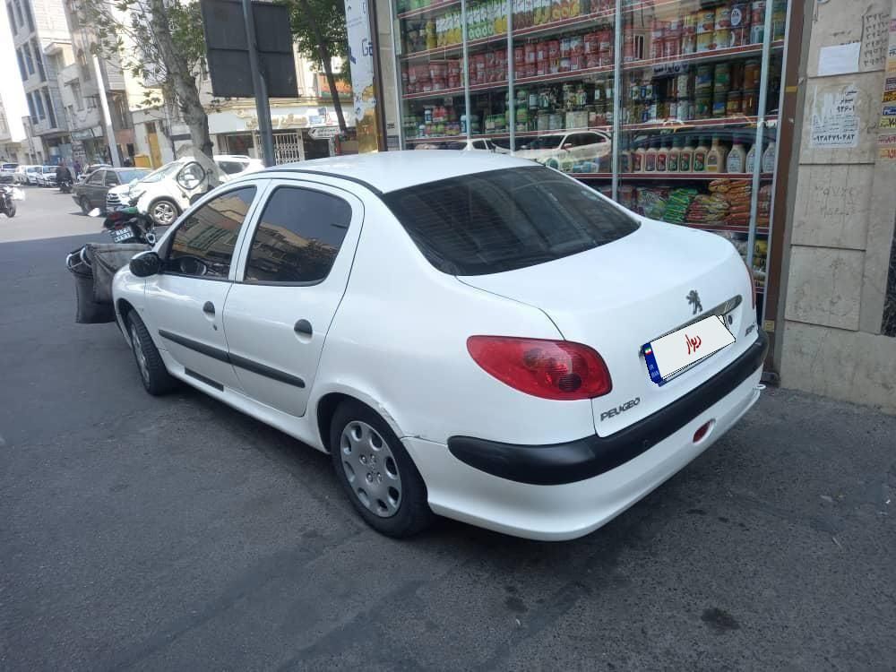 پژو ۲۰۶ صندوق دار v8 - 1395