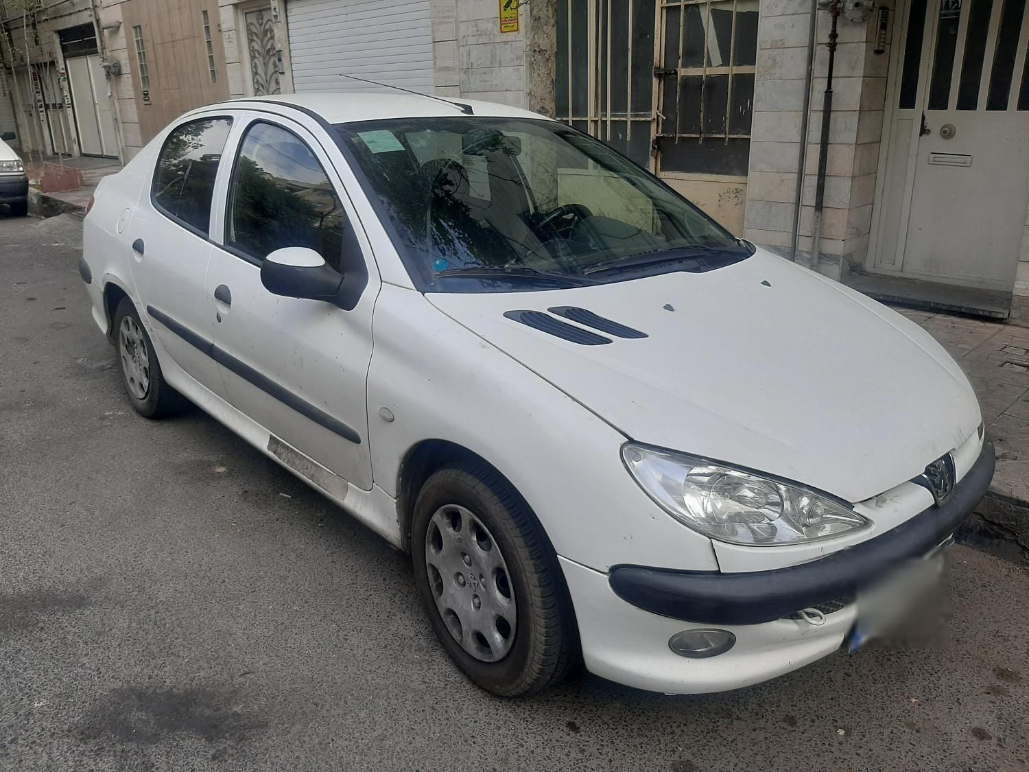 پژو ۲۰۶ صندوق دار v8 - 1398