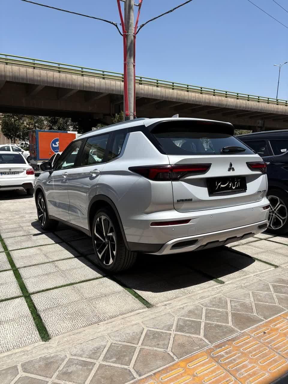 سمند LX XU7 - 1404