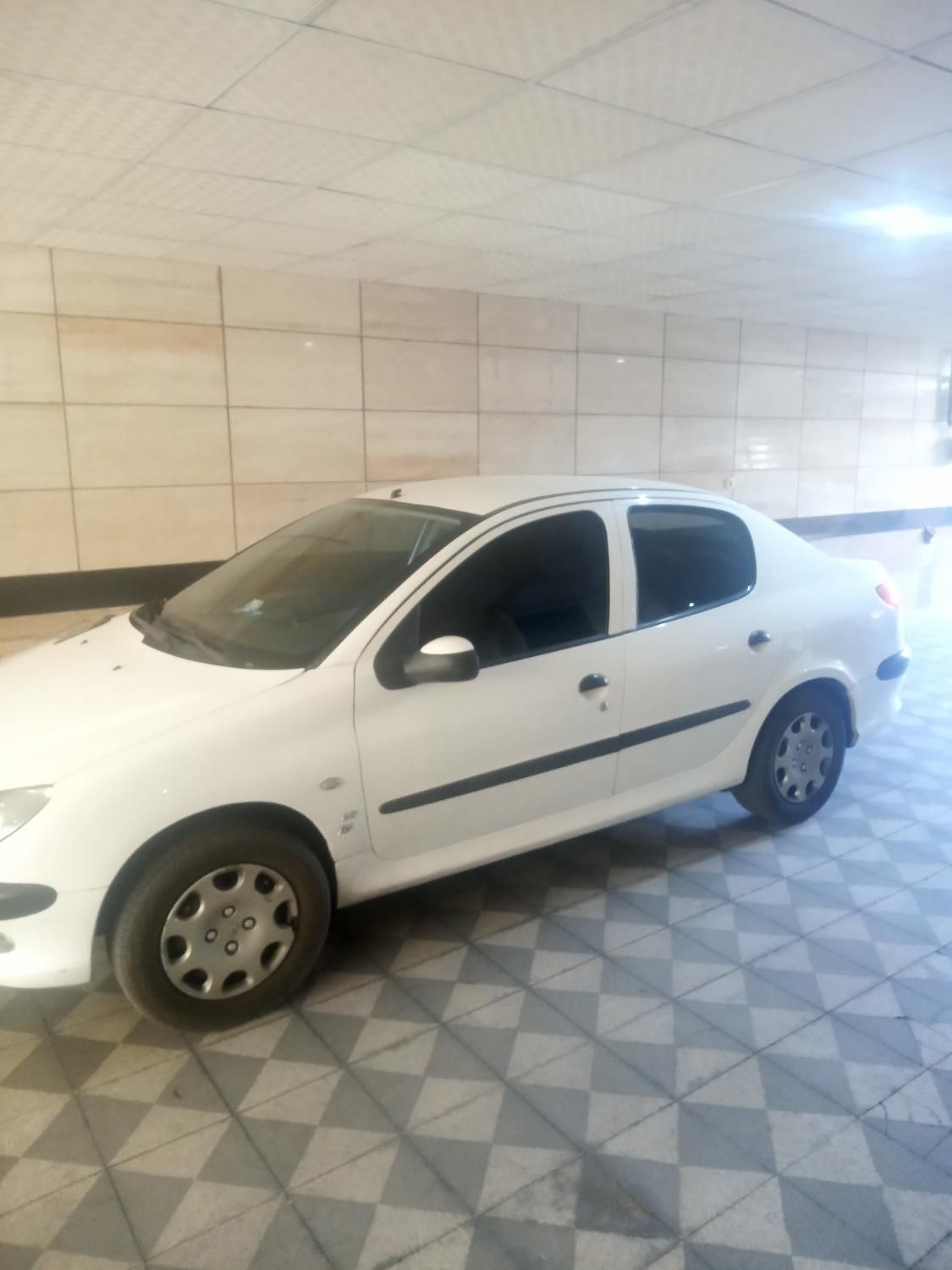 پژو ۲۰۶ صندوق دار v8 - 1397
