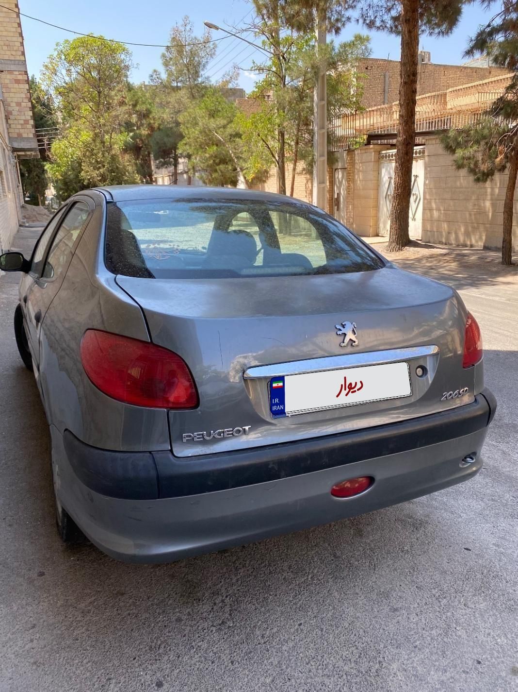 پژو ۲۰۶ صندوق دار v8 - 1386