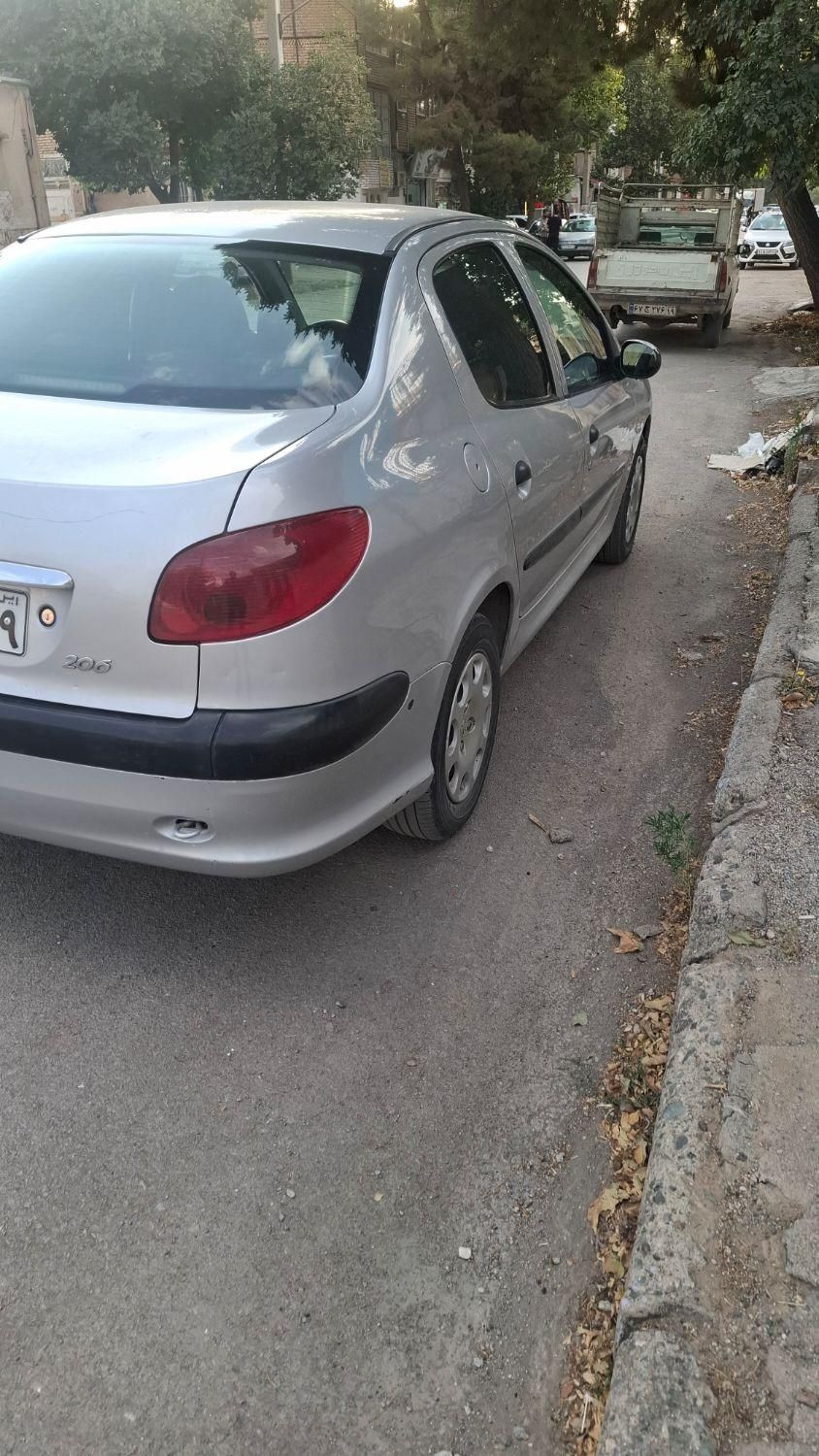 پژو ۲۰۶ صندوق دار v8 - 1388