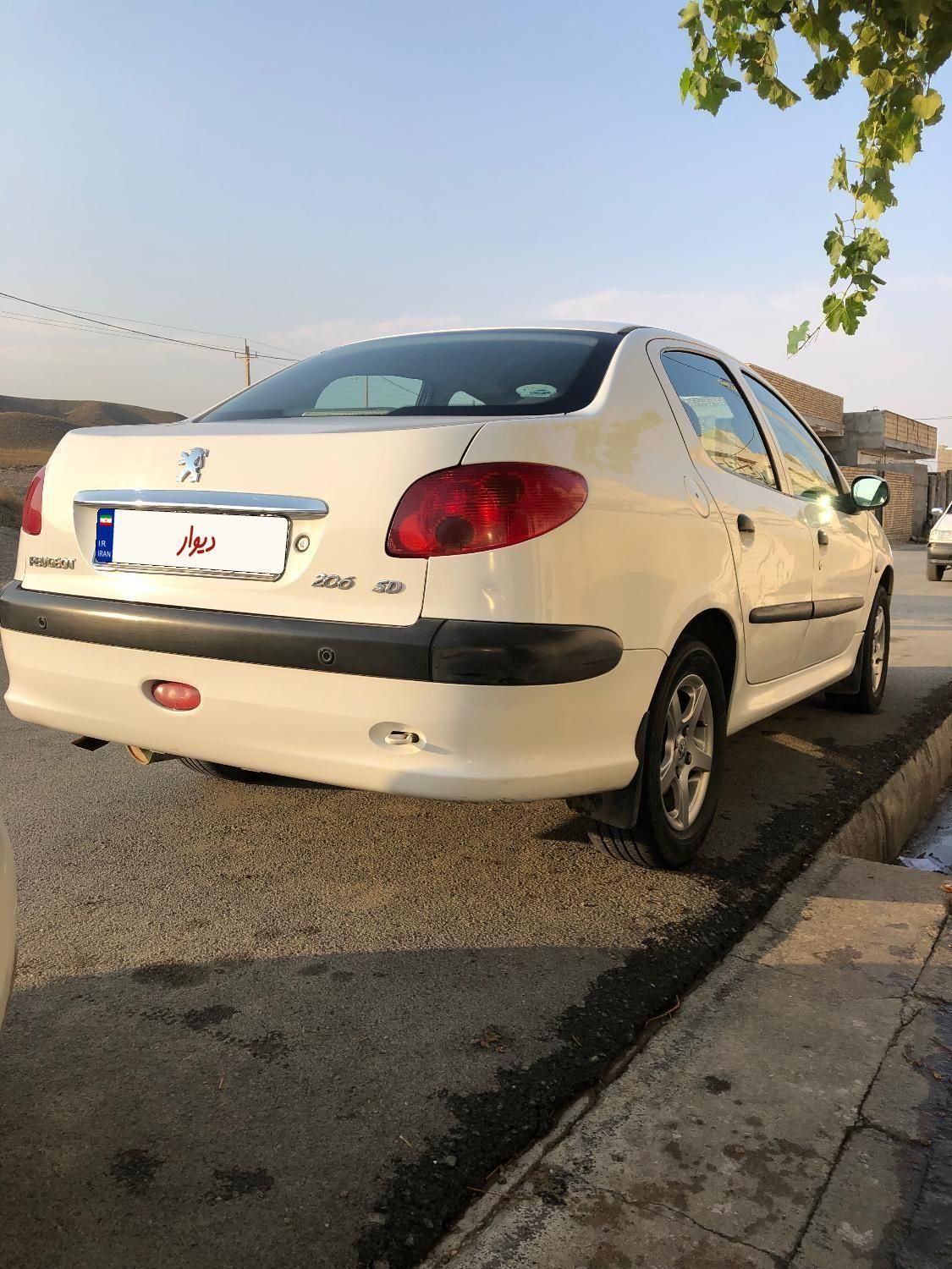 پژو ۲۰۶ صندوق دار v8 - 1394