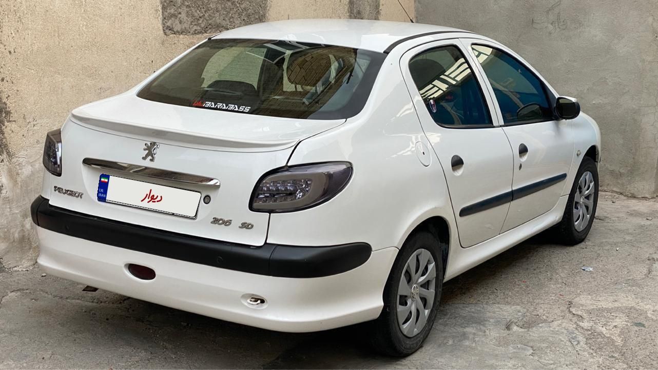پژو ۲۰۶ صندوق دار v8 - 1394