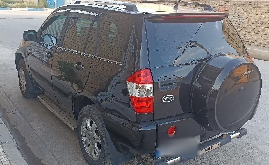 ام وی ام X33 دنده‌ای ساده - 1393