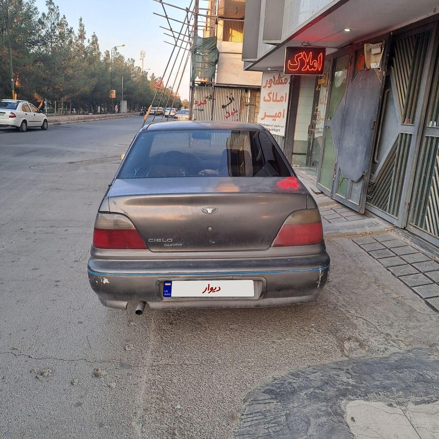 دوو سیلو سدان - 1378