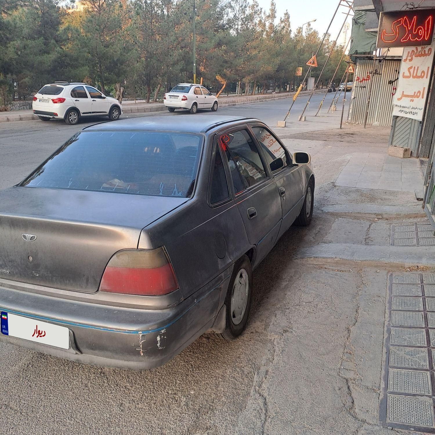 دوو سیلو سدان - 1378