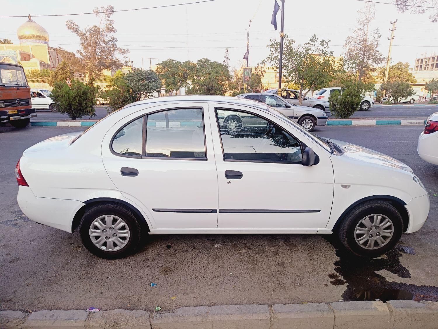 تیبا صندوق دار SX - 1395