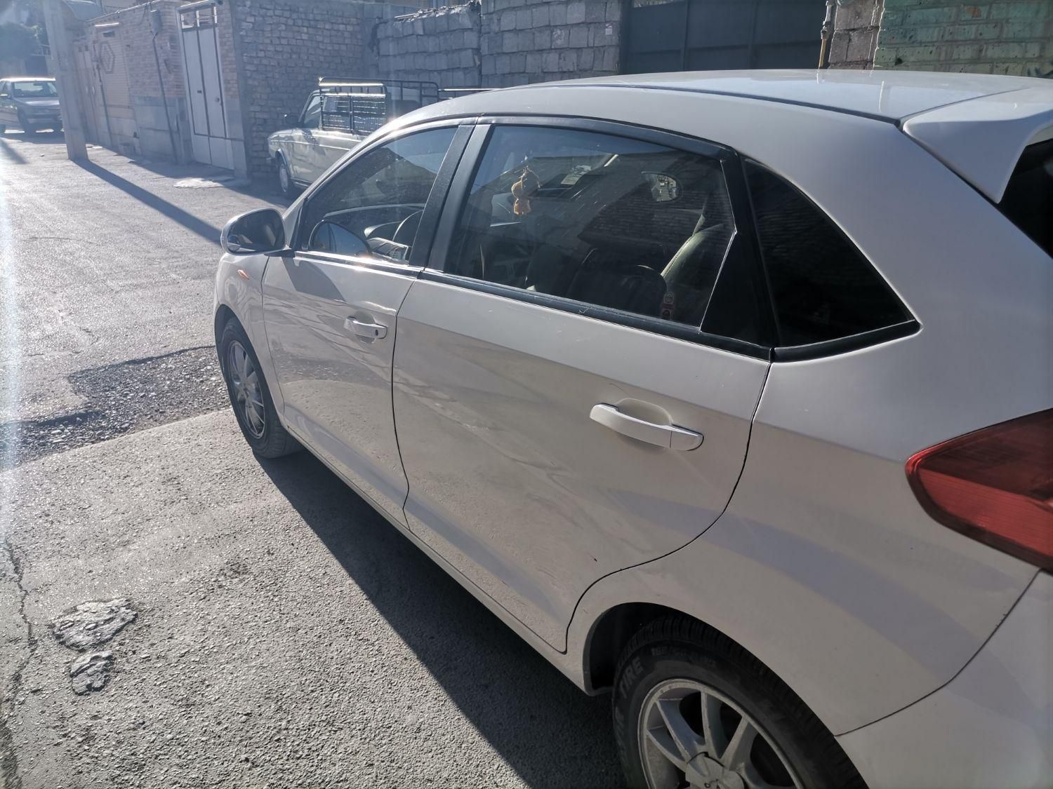 ام وی ام 315 هاچ بک ساده دنده ای - 1391