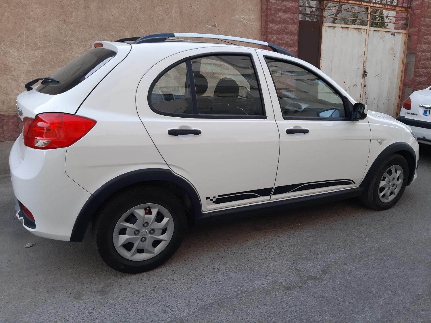 خودرو کوییک، R آگهی ann_19773498
