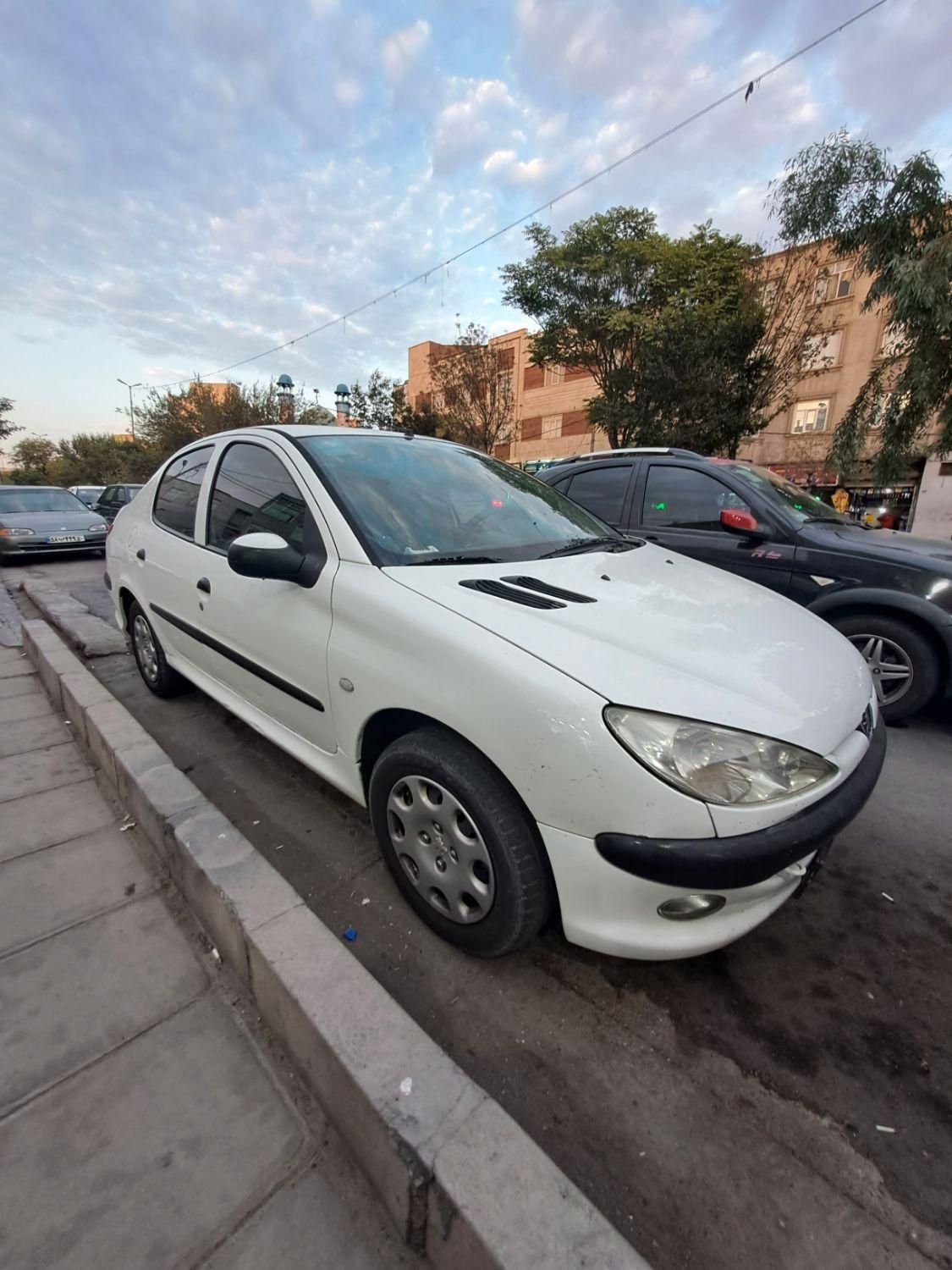 پژو ۲۰۶ صندوق دار v8 - 1397