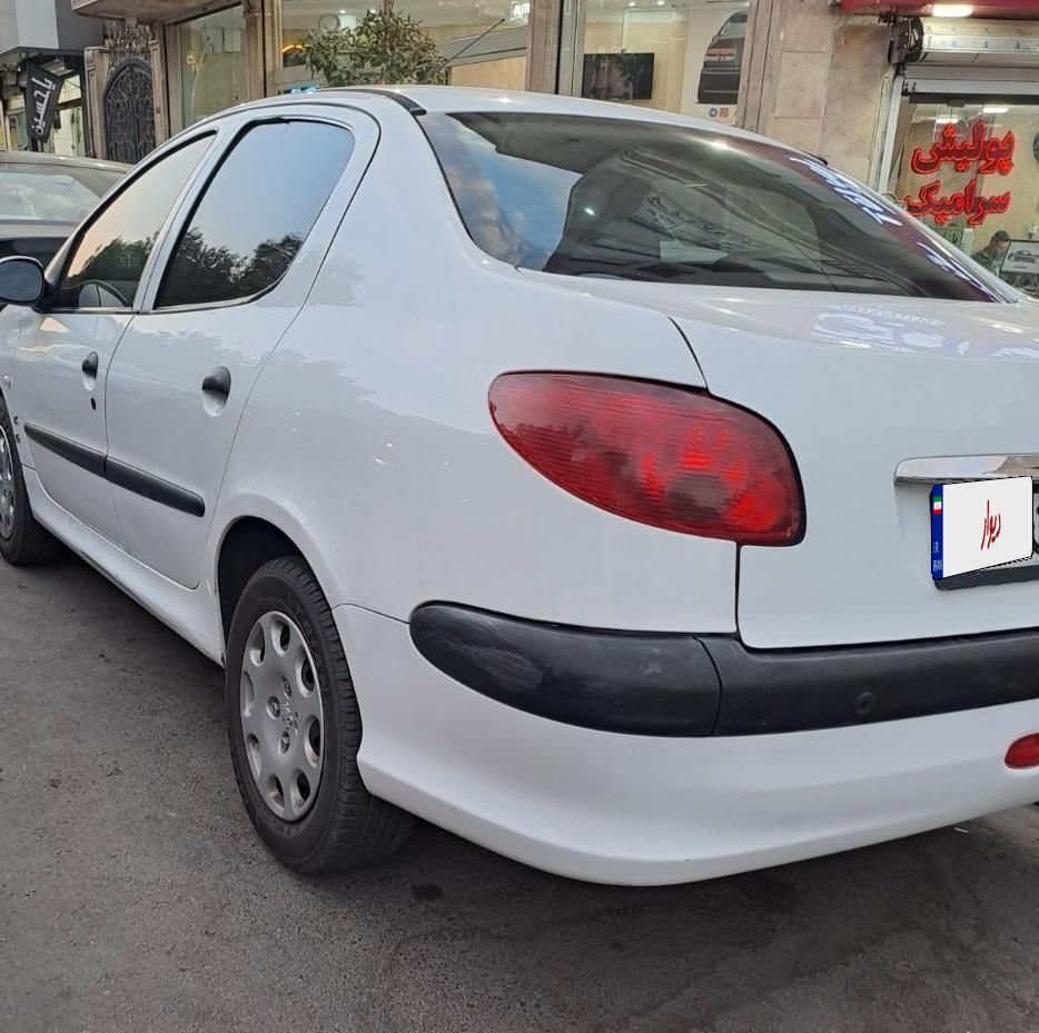 پژو ۲۰۶ صندوق دار v8 - 1397