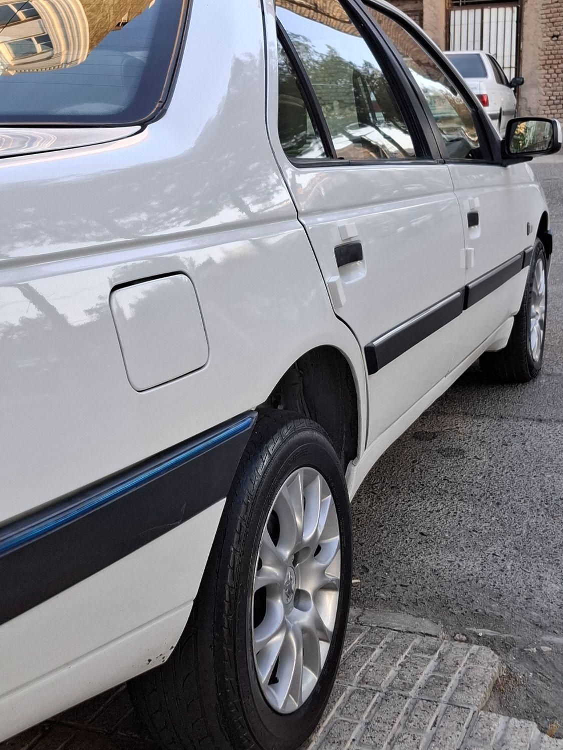 پژو 405 SLX بنزینی TU5 - 1395