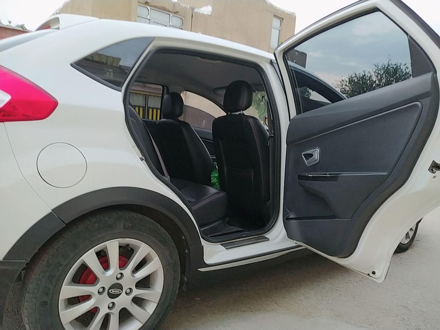 ام وی ام 315 هاچ بک اسپرت لاکچری - 1395