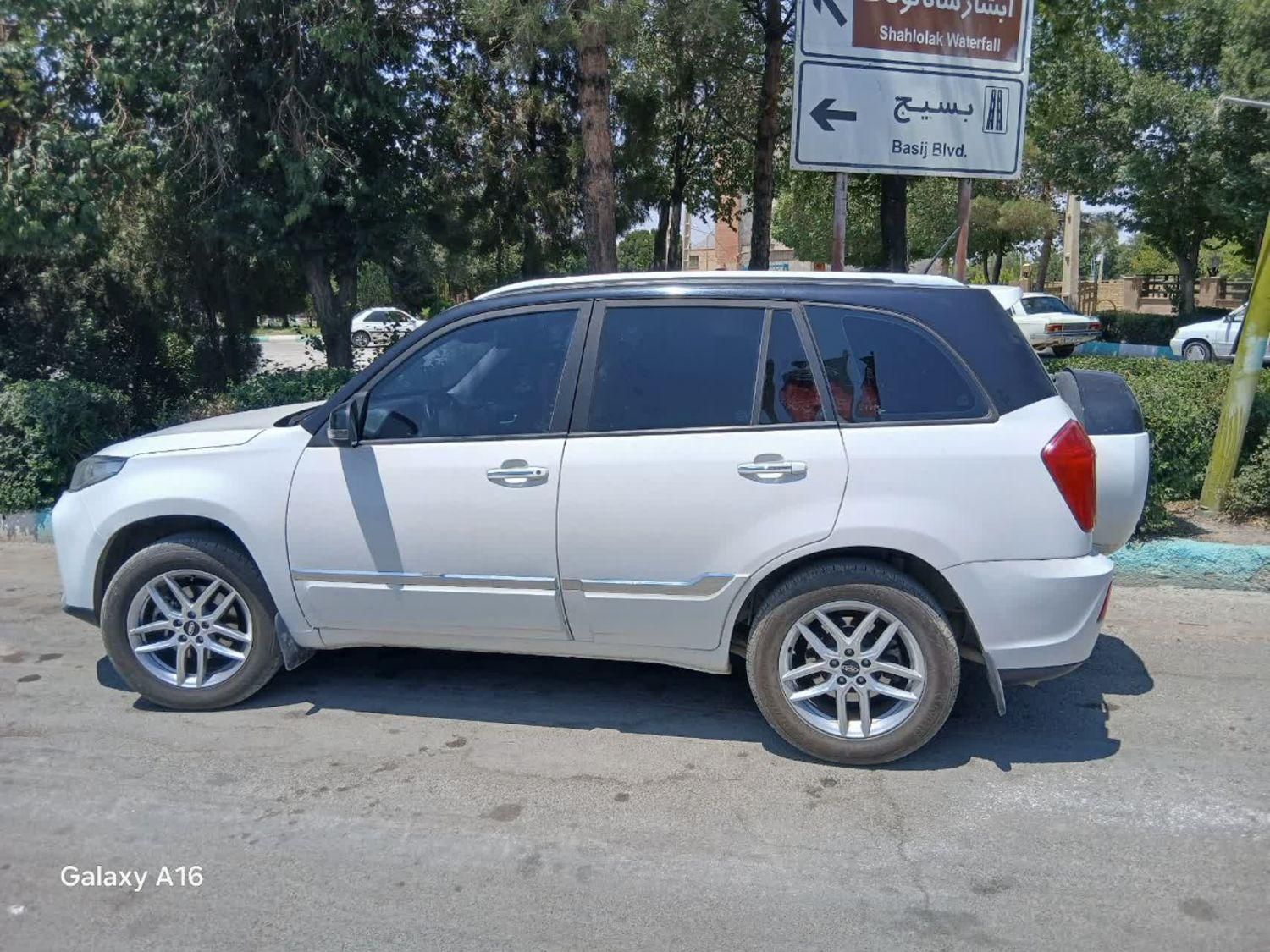 خودرو ام وی ام، X33 آگهی ann_19774300